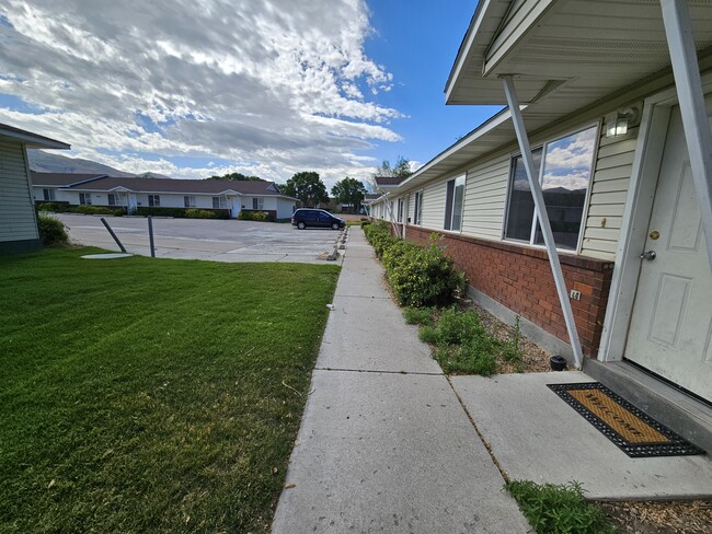 The Elms Apartments