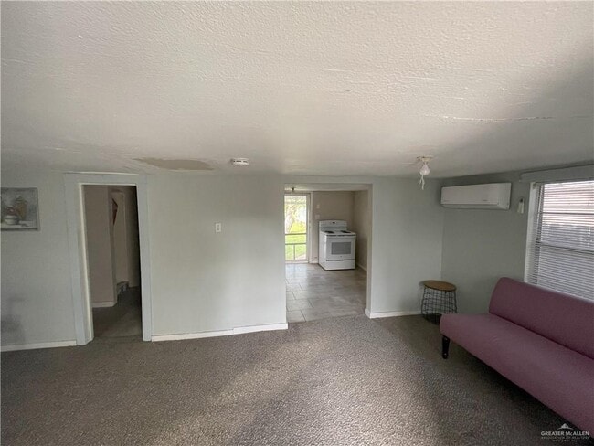 Photo - 14 E St House