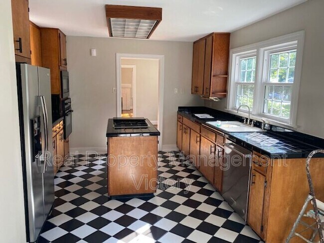 Photo - 101 Crest Dr