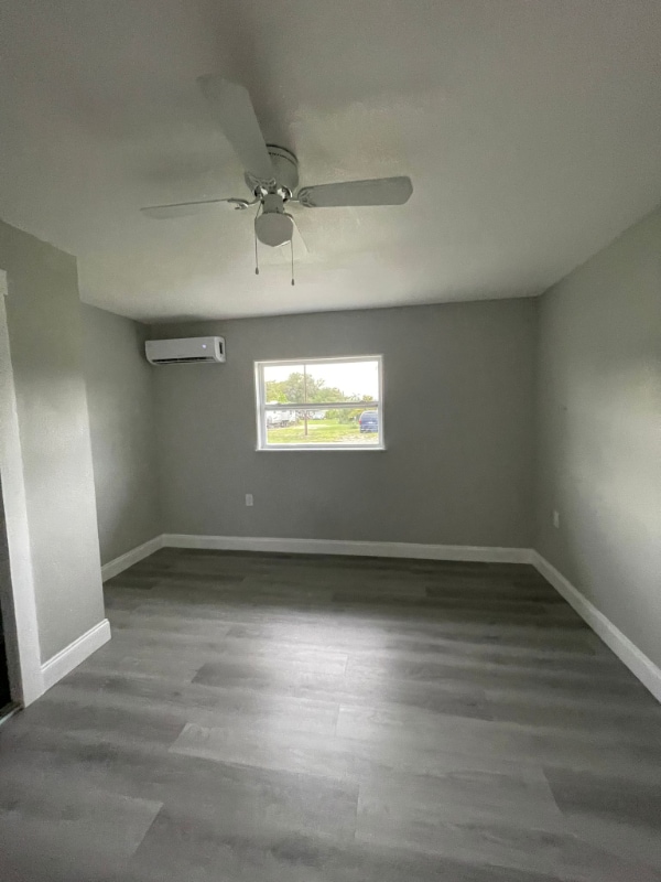 Photo - 1122 Neptune Dr
