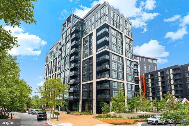 Building Photo - 5400 McGrath Blvd Unit 713