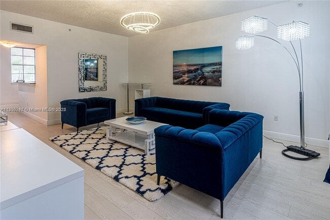 Building Photo - 2069 S Ocean Dr Rental