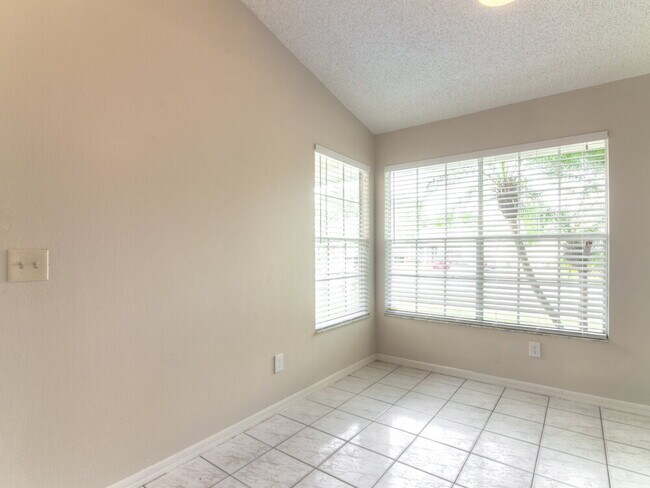 Photo - 1247 Holly Springs Cir