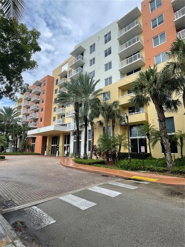 Photo - 2775 NE 187th St Unit 607