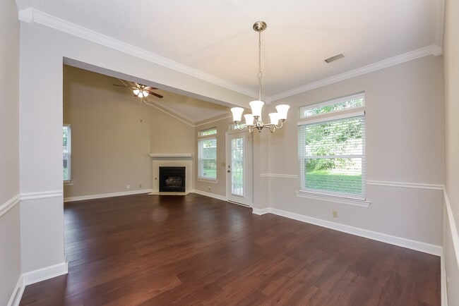 2937 Chapelwood Dr