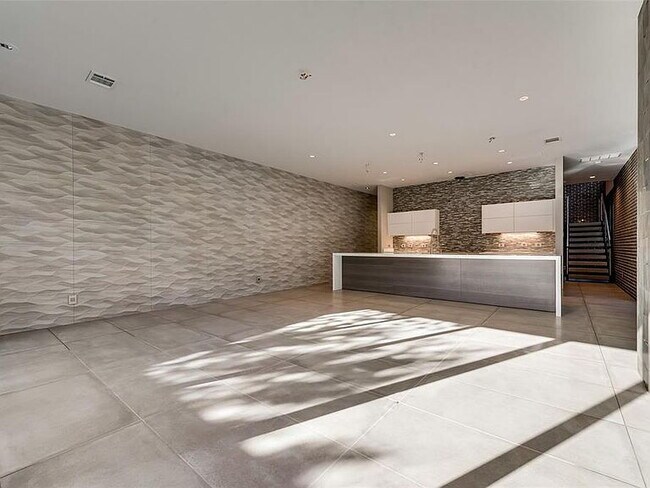 Photo - "Luxurious 3-Bed Oasis with 5 Full Baths in Prime Dallas Location - 4,666 Sq Ft of Elegance!"