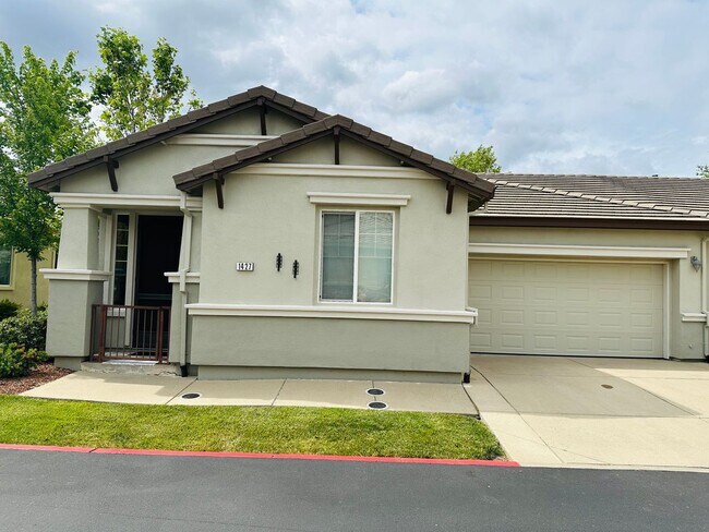 2 Bedroom 2 Bath Home in Eskaton 55+ Commu... - 2 Bedroom 2 Bath Home in Eskaton 55+ Commu...