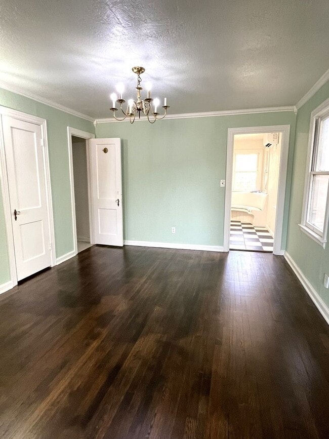 Photo - 2229/31 N Gatewood Unidad 2231 N Gatewood