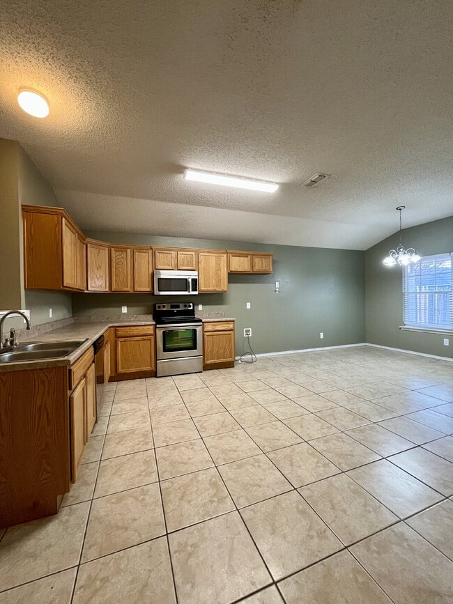 Photo - 3/2/2 on a Quiet Cul-De-Sac Street in the Frenship ISD