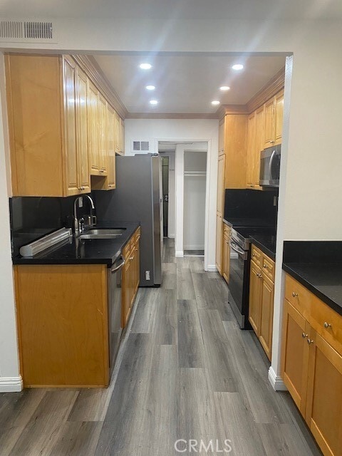 Photo - 5412 Lindley Ave Unit 310