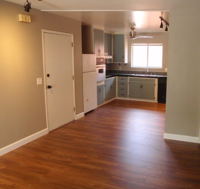 Photo - 127 Pearl St Unit 2