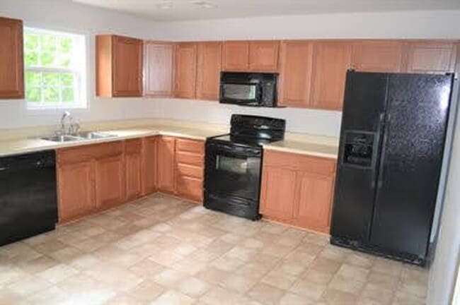 Photo - 4 Bedroom Townhome in Lynchburg