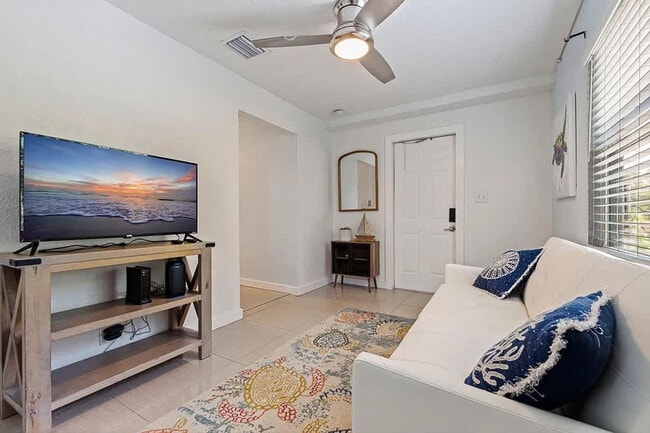 Building Photo - 4801 14th Ave S Unit ID1337421P