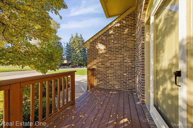 Photo - 2251 Crystal Dr