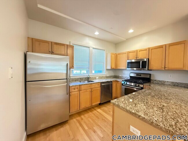 110 Second St Unit PH09