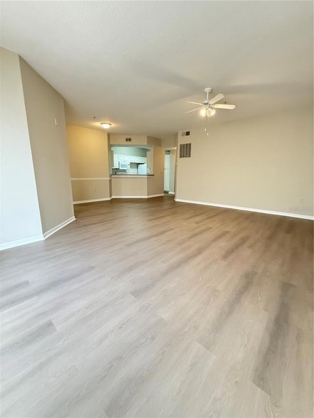 Photo - 5524 Metrowest Blvd Unidad 312