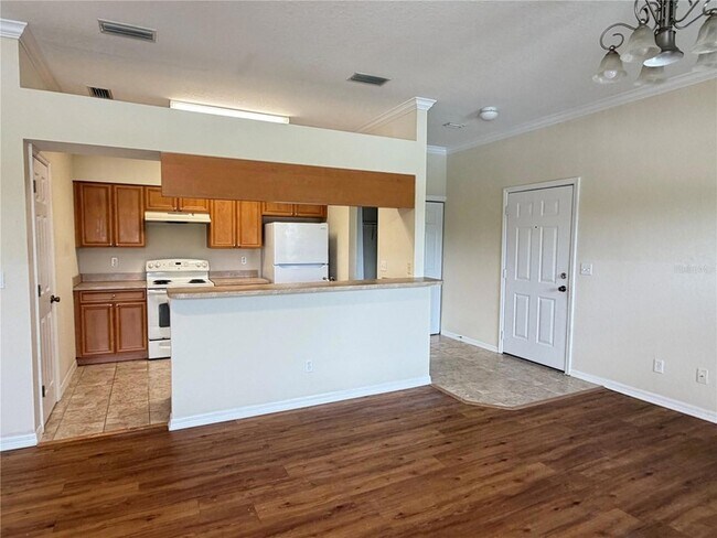 407 Eagle Pond Dr Unit 4F