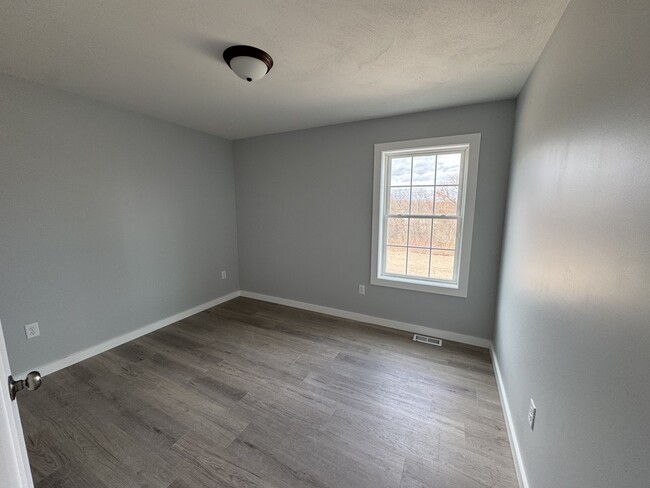 Photo - 189 Bennett Rd