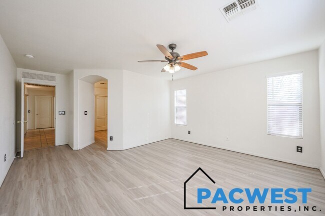 Photo - Desirable Coldwater Springs Neighborhood!