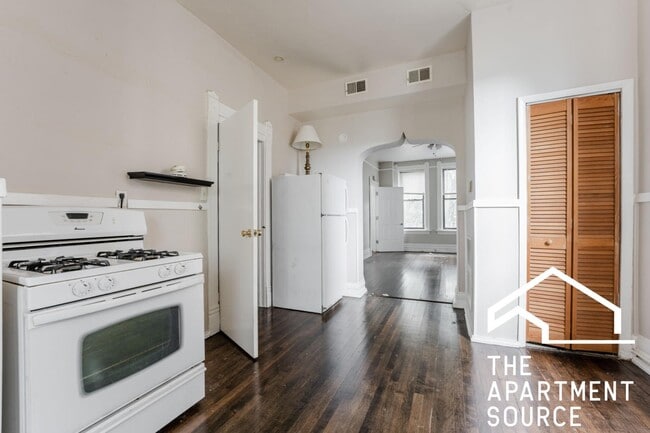 Photo - 2031 W Moffat St Unit 3