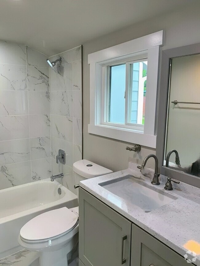 Building Photo - 5501 108th Avenue Ct E Rental