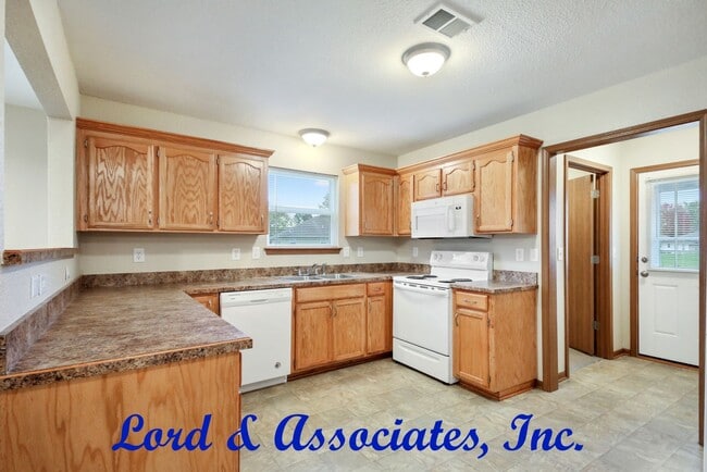 Photo - Two story, 3 Bdrm., 2 Bath Grain Valley