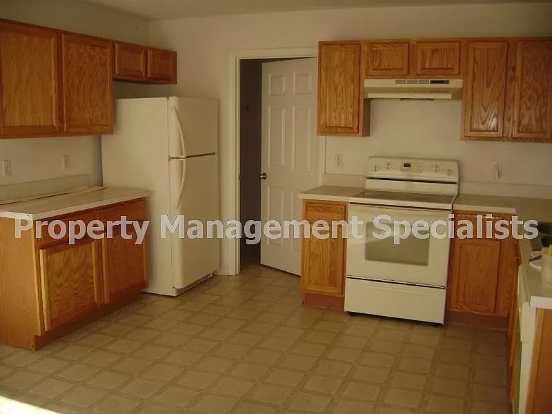 Photo - 826 Battery Pointe Dr