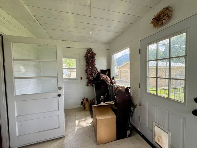 Photo - Charming 2 Bed / 1 Bath Home in Bonner! Pet Friendly!