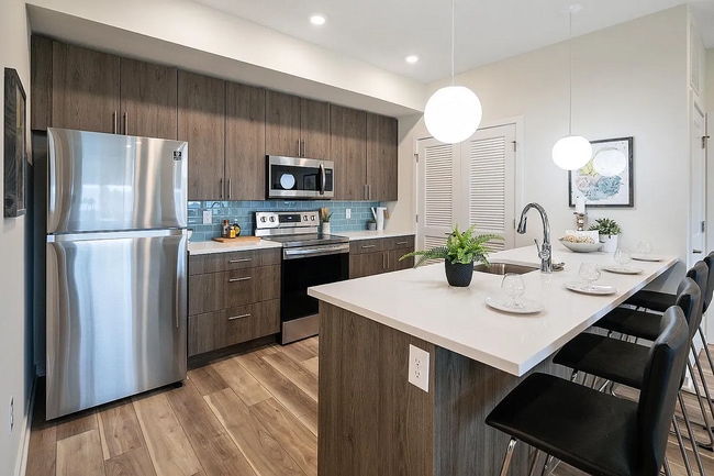 Photo - 1651 N 5th St