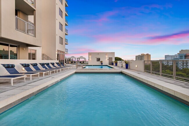 Swimming Pool - The Mile