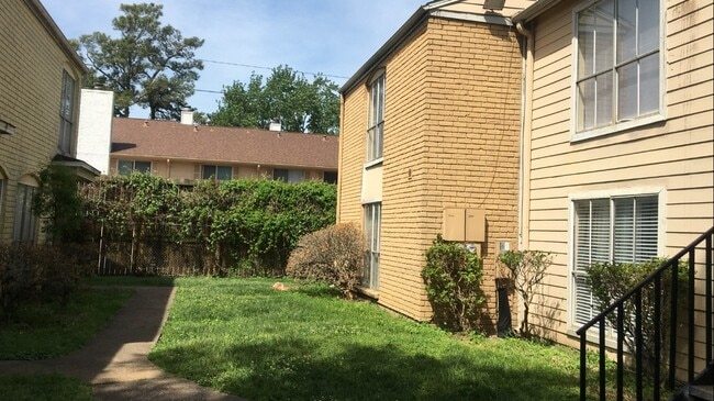 Building Photo - 6200 W Tidwell Rd Unit 2503 Rental