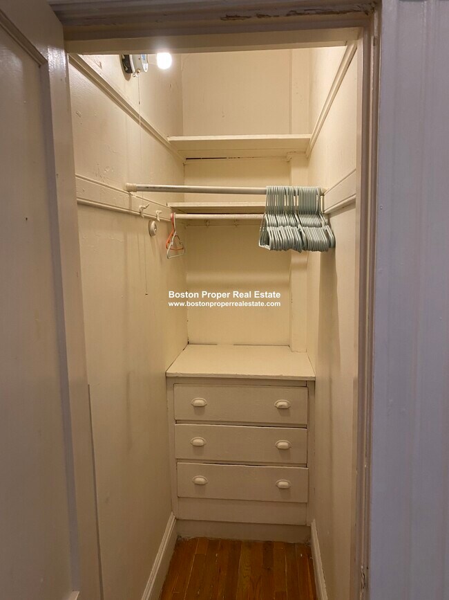 Photo - 1840 Commonwealth Ave Unidad 8