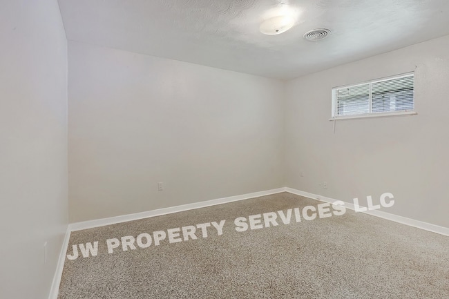 124 Lake Ave Unit A