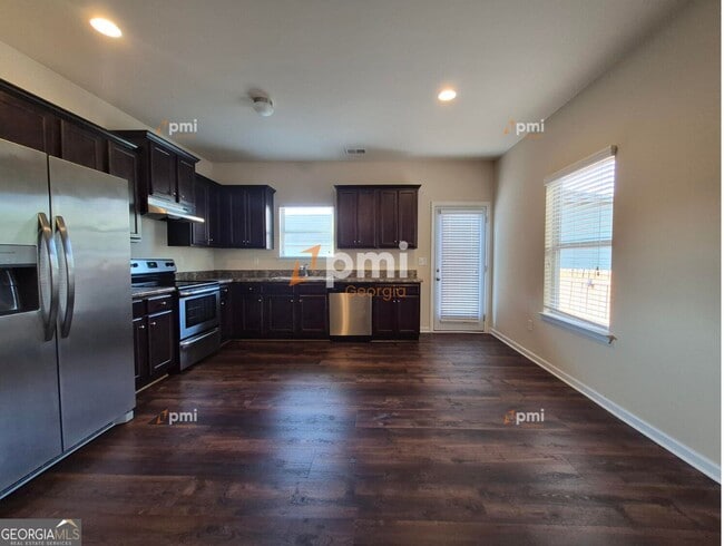 2 Longleaf Cir