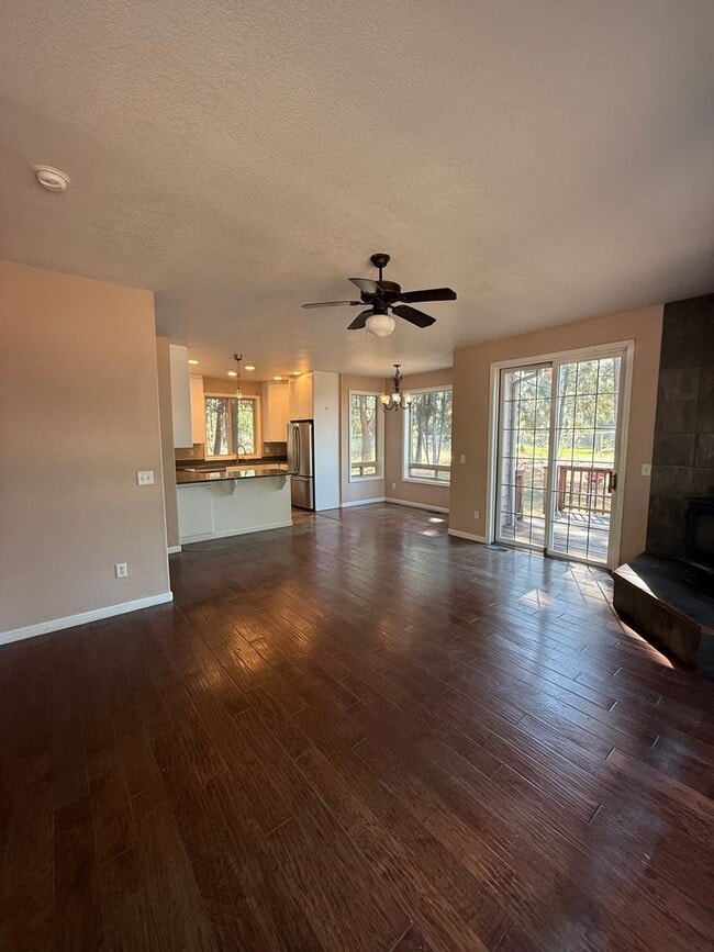 Photo - 3 Bedroom 2.5 Bath in Latakomie Shore