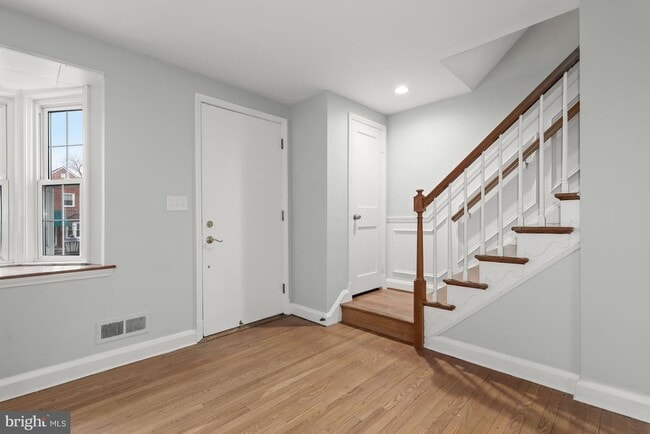 Photo - 8336 Wyton Rd