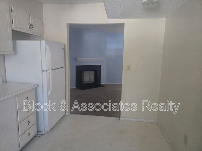 Photo - 1708 N Hamilton St Unit Apt E