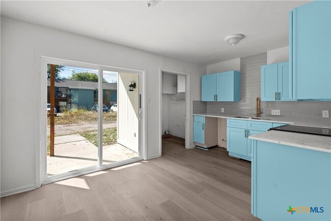 Photo - 2213 D Valley Forge Ave Unidad D