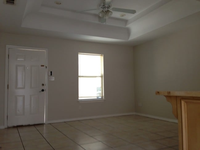 Photo - 3022 Carson St Unit B