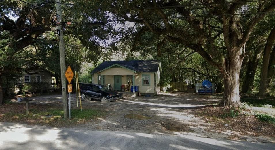 Photo - 1001 McRae Ave