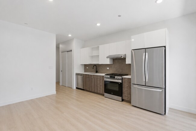 Photo - 948 W Sunnyside Ave Unit 310