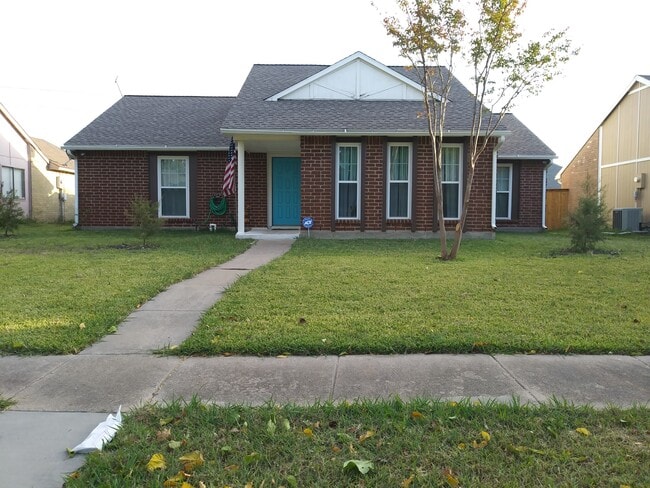 Building Photo - 5616 Painter St