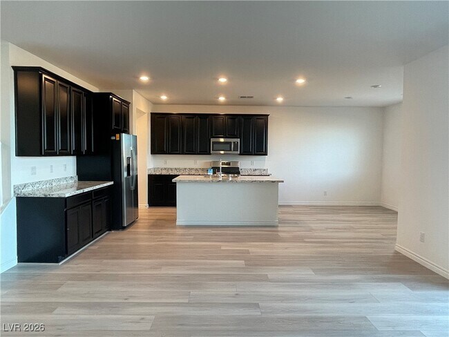 Photo - 6734 Chargehand Ave