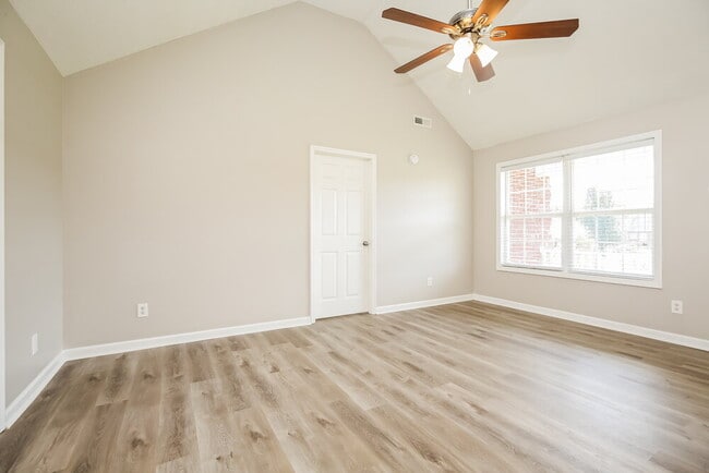 Photo - 7017 Steen Blvd