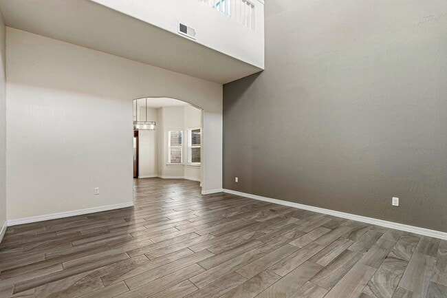 Photo - 649 La Entrada Cir