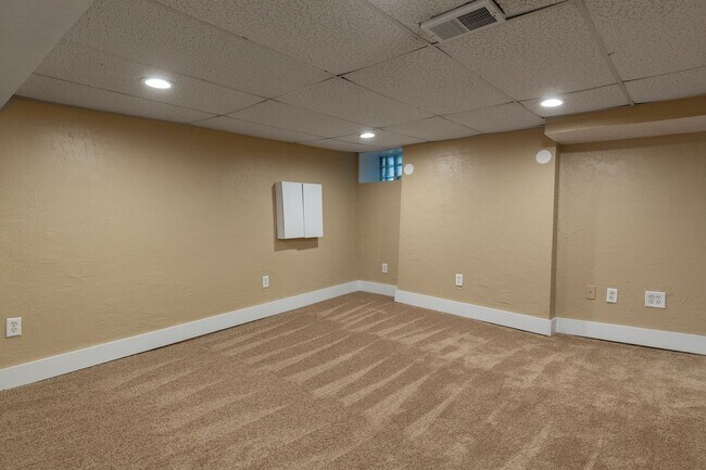 Photo - Updated 3BR 3 bath House with off street p...