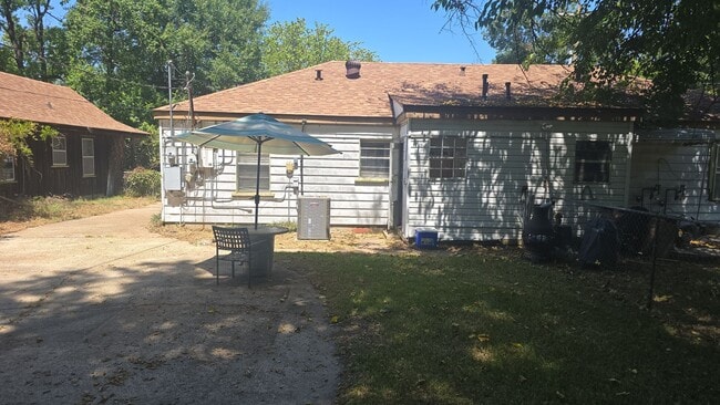 Photo - 103 State Ct