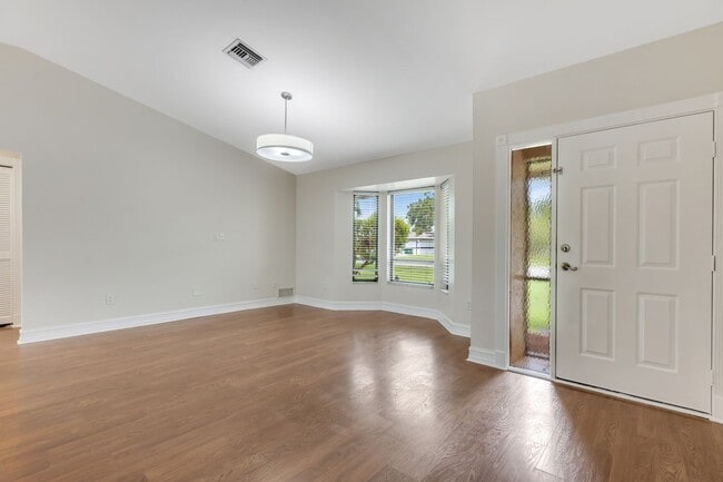 Photo - ** GOLDEN GATE CITY ** 3 BED + DEN / 2 BATH - FENCED YARD - NO HOA! - ANNUAL RENTAL