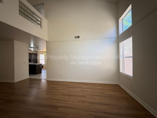 Photo - 16838 S 20th Pl