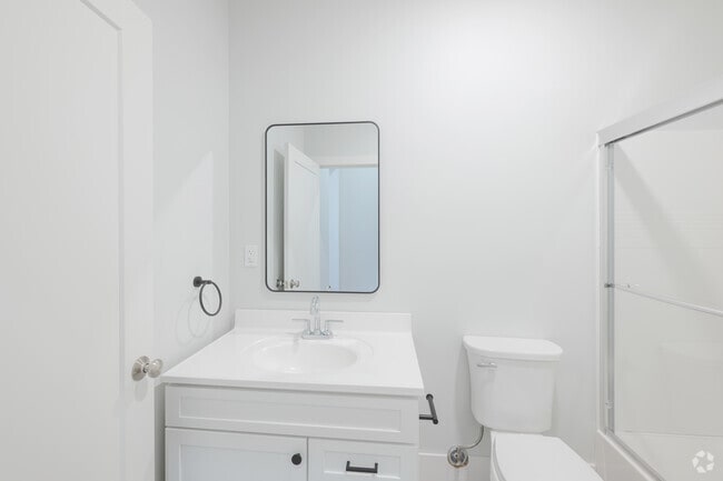 1 BR, 1 BA - 500 SF
